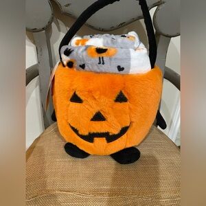 Candy Corn Lane Faux Fur Pumpkin Basket Jack o’lantern and Throw - Brand new!
